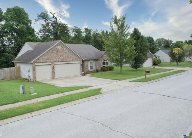 Property at 6115 Timberland Way, Indianapolis, IN 46221, 4 beds, 2 baths