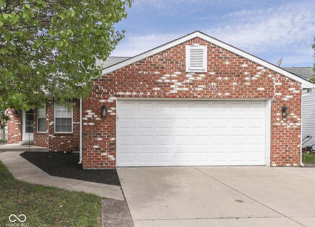 Property at 212 Westridge Blvd, Greenwood, IN 46142, 4 beds, 2 baths