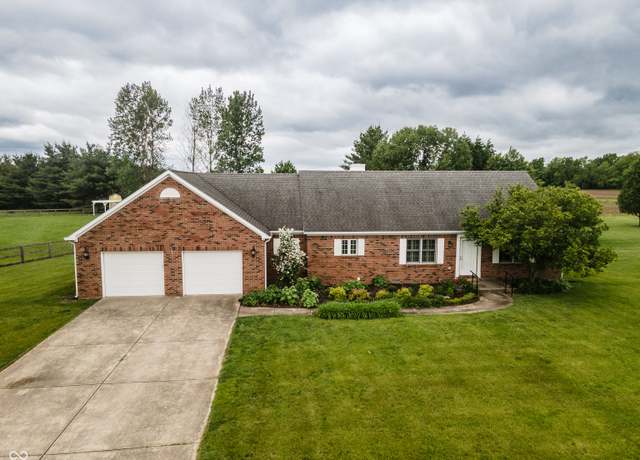Property at 2708 N Buck Creek Rd, Greenfield, IN 46140, 3 beds, 2 baths