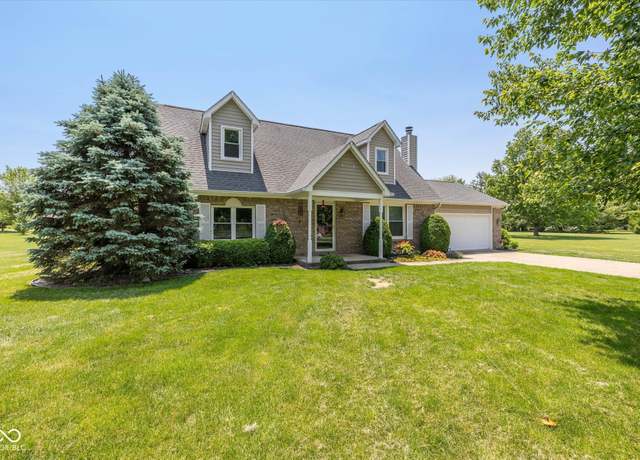 Property at 1135 W Wildflower Ct, Mooresville, IN 46158, 3 beds, 2 baths