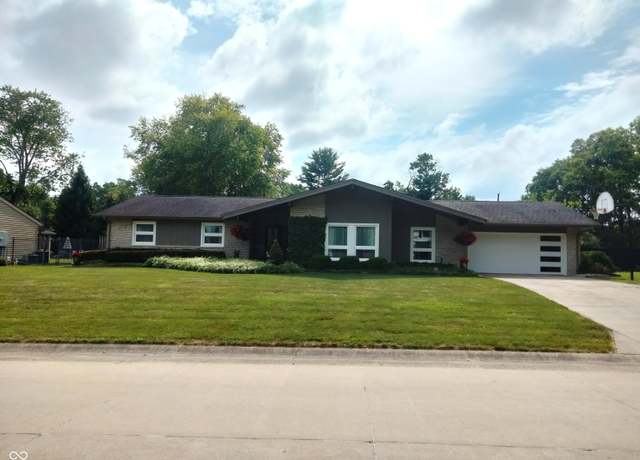 Property at 4008 Washington St, Columbus, IN 47203, 3 beds, 2 baths