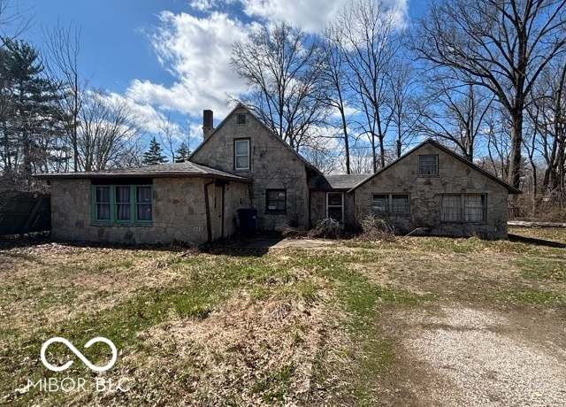 Property at 326 N Grant St, Brownsburg, IN 46112, 3 beds, 1 bath
