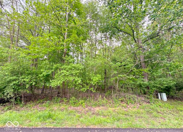 Property at 1555 Fox Cross Dr, Martinsville, IN 46151