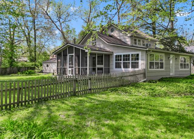 Property at 8190 Jordan Ln, Indianapolis, IN 46240, 3 beds, 2 baths