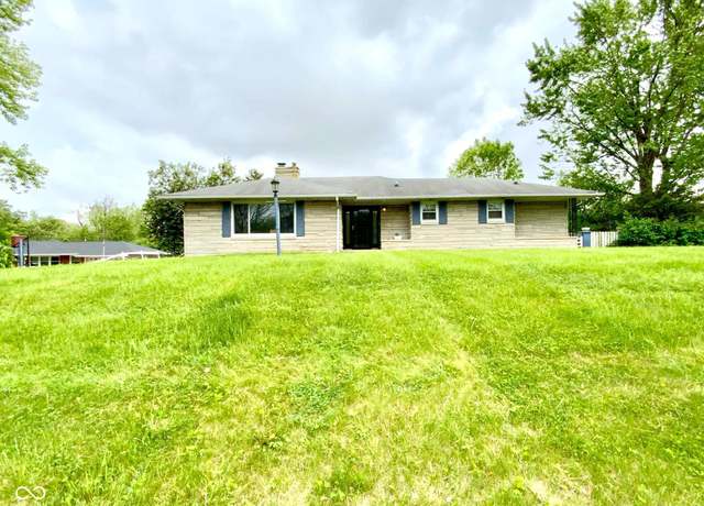 Property at 2221 E 35th St, Anderson, IN 46013, 2 beds, 2.5 baths