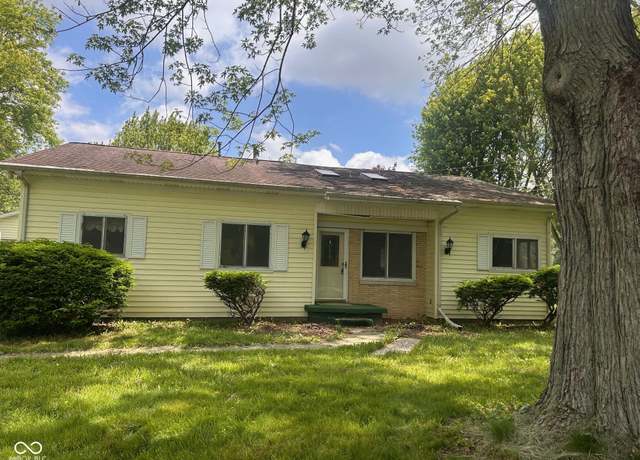 Property at 208 Winding Dr, Alexandria, IN 46001, 3 beds, 2 baths