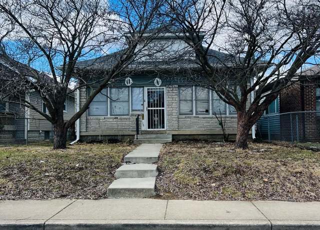 Property at 428 N Alton Ave, Indianapolis, IN 46222, 3 beds, 1 bath