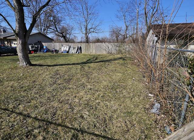 Property at 3050 Manor Ct, Indianapolis, IN 46218