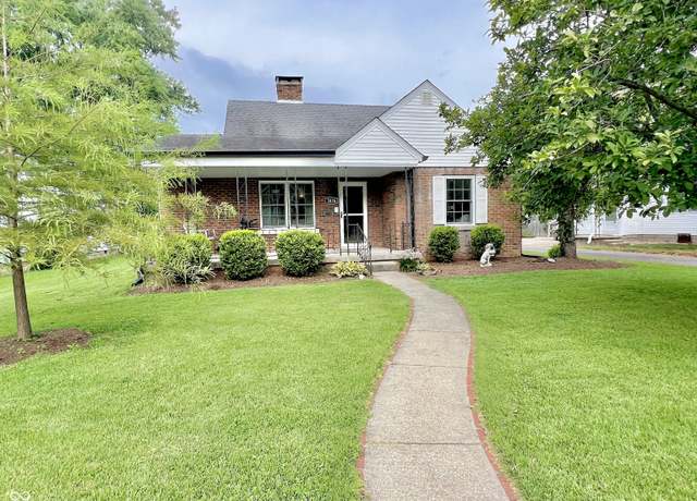 Property at 2026 Union St, Columbus, IN 47201, 3 beds, 2.5 baths