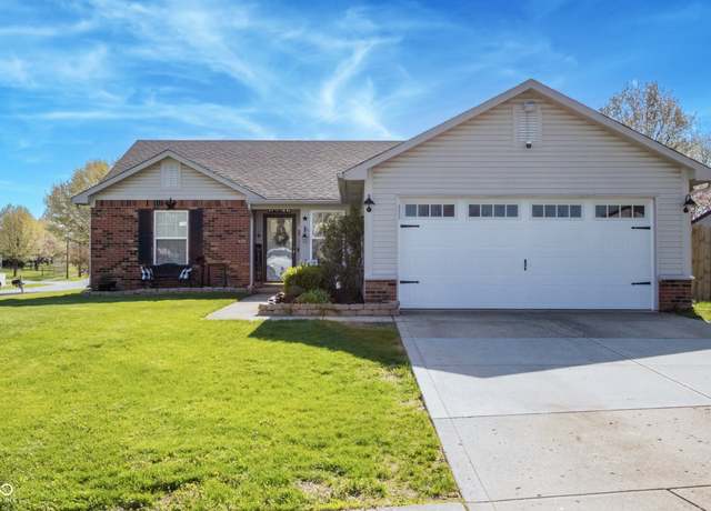 Property at 498 Lake Shore Ct, Franklin, IN 46131, 3 beds, 2 baths