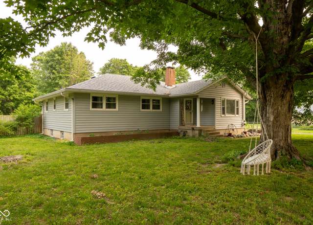 Property at 3431 W Mooresville Rd, Indianapolis, IN 46221, 3 beds, 1.5 baths
