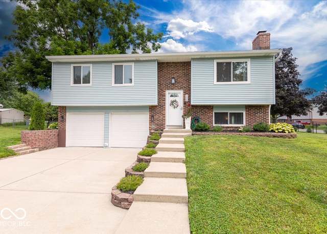 Property at 4020 Mistletoe Dr, Indianapolis, IN 46237, 3 beds, 1.5 baths