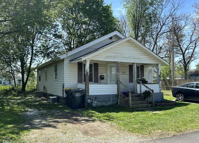 Property at 1221 E 22nd St, Anderson, IN 46016, 2 beds, 1 bath
