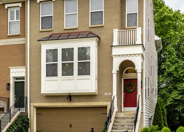 Property at 729 Greenford Trl N, Carmel, IN 46032, 3 beds, 3.5 baths