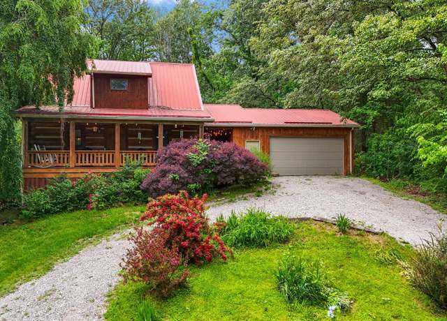 Property at 6800 N County Road 100 E, Seymour, IN 47274, 4 beds, 2.5 baths