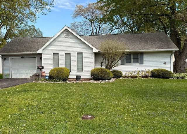 Property at 1011 N 10th St, Elwood, IN 46036, 3 beds, 1 bath