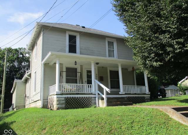 Property at 805 Prospect St, Crawfordsville, IN 47933, 4 beds, 2 baths