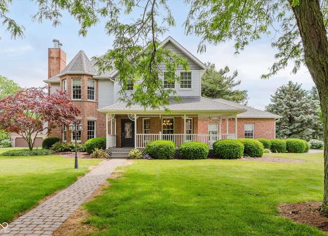 Property at 7305 W Saint Andrews Ave, Yorktown, IN 47396, 3 beds, 2.5 baths