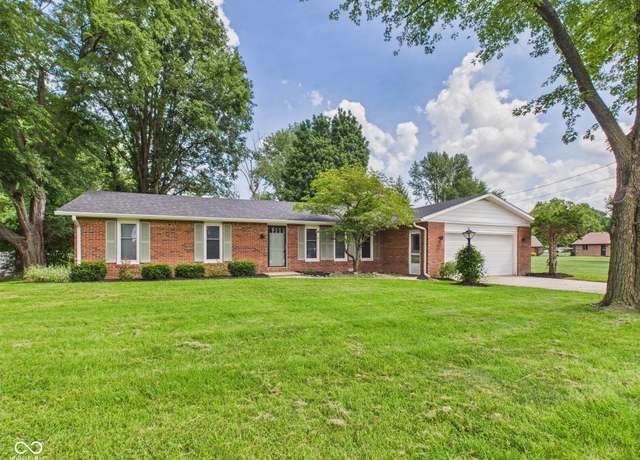 Property at 2208 E Cross St, Anderson, IN 46012, 3 beds, 2 baths