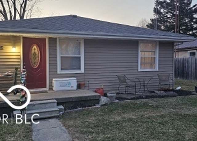 Property at 1006 Columbia Ave, Alexandria, IN 46001, 4 beds, 2 baths