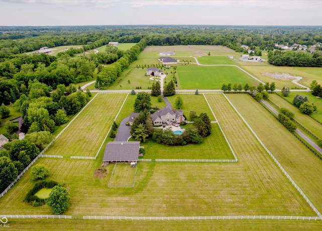 Property at 8275 Hunt Club Rd, Zionsville, IN 46077, 6 beds, 5 baths