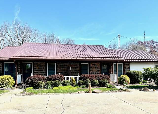 Property at 708 Illinois St, Crawfordsville, IN 47933, 4 beds, 4 baths