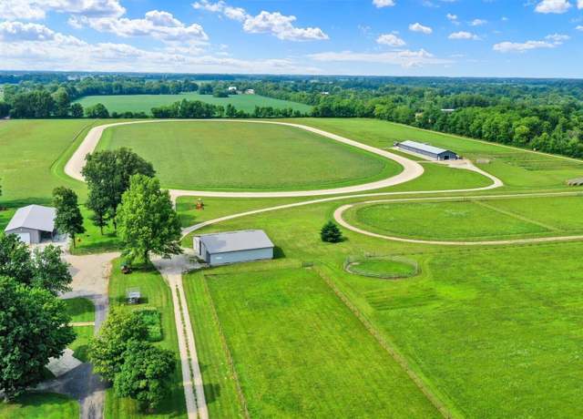 Property at 432 W 500 N, Anderson, IN 46012, 4 beds, 3 baths
