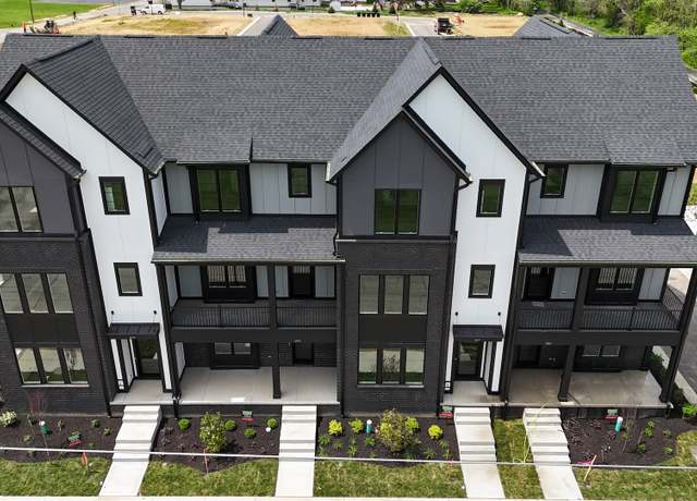 Property at 379 S Cherry St, Westfield, IN 46074, 3 beds, 3.5 baths