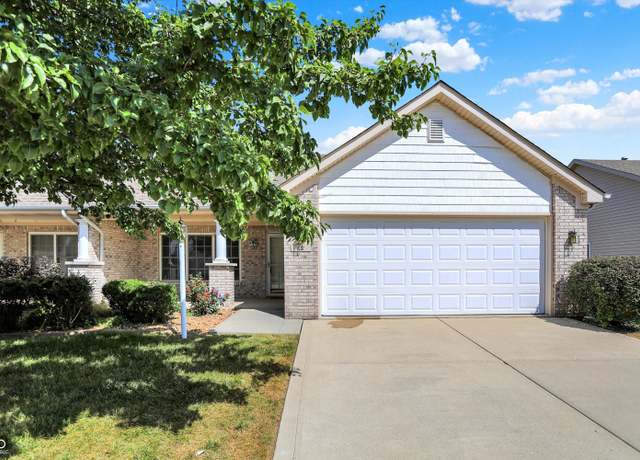 Property at 132 Arabian Ct, Whiteland, IN 46184, 3 beds, 2 baths