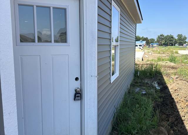 Property at 1438 Wigwam Ln, Martinsville, IN 46151, 3 beds, 2 baths