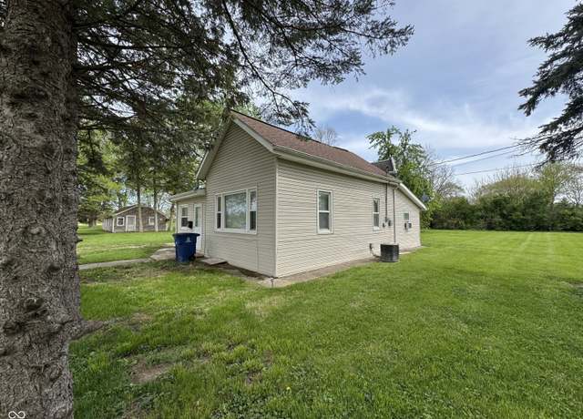 Property at 2323 W 10th St, Marion, IN 46953, 2 beds, 1 bath