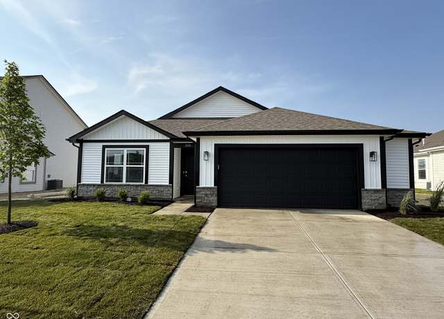 Property at 1414 Bluebonnet Pl, Shelbyville, IN 46176, 3 beds, 2 baths