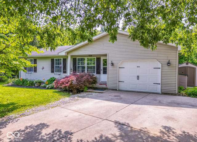 Property at 303 W Blackfoot Dr, Ellettsville, IN 47429, 3 beds, 2 baths