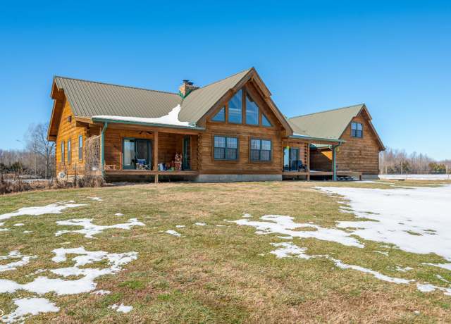 Property at 4210 S County Road 400 E, North Vernon, IN 47265, 3 beds, 2.5 baths