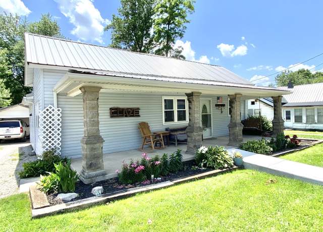Property at 40 Martinsville St, Greencastle, IN 46135, 3 beds, 1 bath