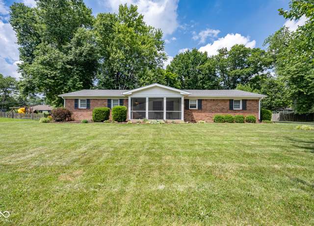Property at 5044 E 67th St, Indianapolis, IN 46220, 3 beds, 1.5 baths