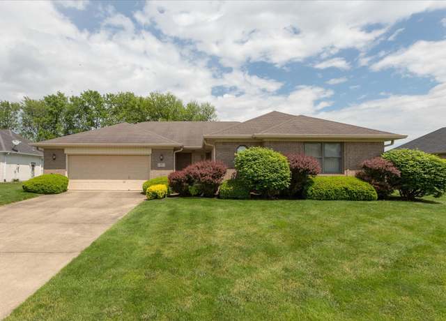 Property at 897 N Scott Dr, Greenwood, IN 46142, 3 beds, 2 baths
