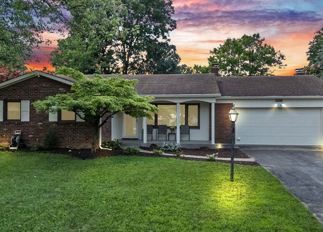 Property at 718 Chapel Hill Dr E, Indianapolis, IN 46214, 3 beds, 2 baths