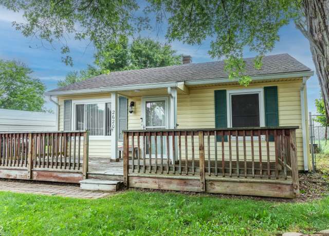 Property at 2620 13th St, Columbus, IN 47201, 4 beds, 1.5 baths