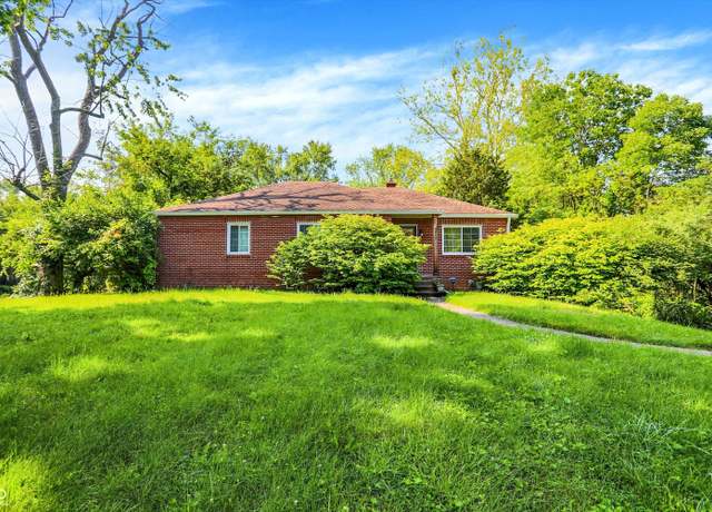 Property at 3215 E Edgewood Ave, Indianapolis, IN 46227, 3 beds, 2 baths