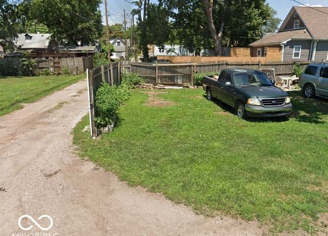 Property at 2812 Wilcox St, Indianapolis, IN 46222