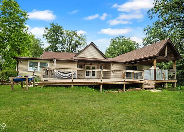 Property at 5116 W County Road 450 S, Coatesville, IN 46121, 3 beds, 2 baths