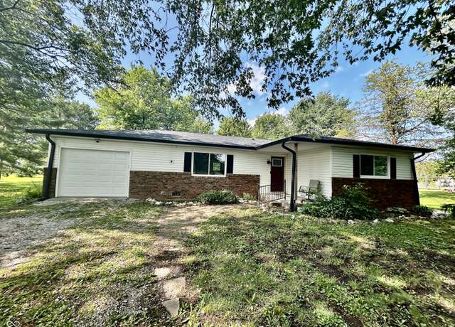 Property at 2556 E County Road 400 S, Clayton, IN 46118, 3 beds, 2 baths