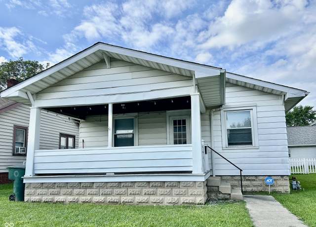 Property at 2216 W 8th St, Muncie, IN 47302, 2 beds, 1 bath