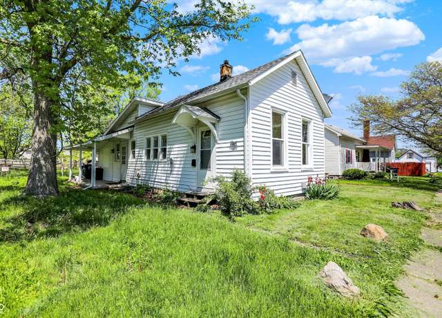 Property at 1610 S F St, Elwood, IN 46036, 3 beds, 1 bath