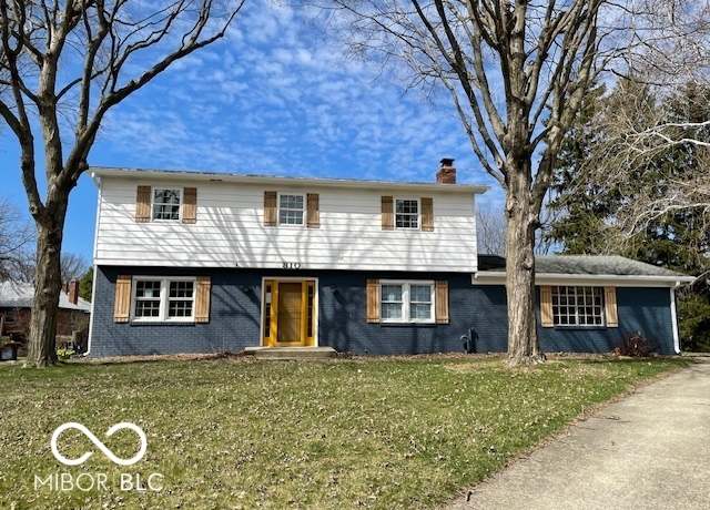 Property at 810 Kendale Ct, Indianapolis, IN 46234, 5 beds, 2.5 baths