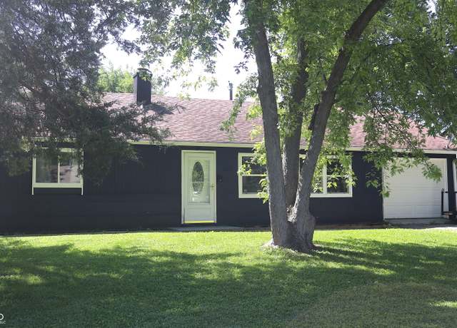 Property at 620 Carol Dr, Greenwood, IN 46143, 3 beds, 1.5 baths