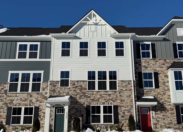 Property at 6322 Loraine Dr, Brownsburg, IN 46112, 3 beds, 2.5 baths