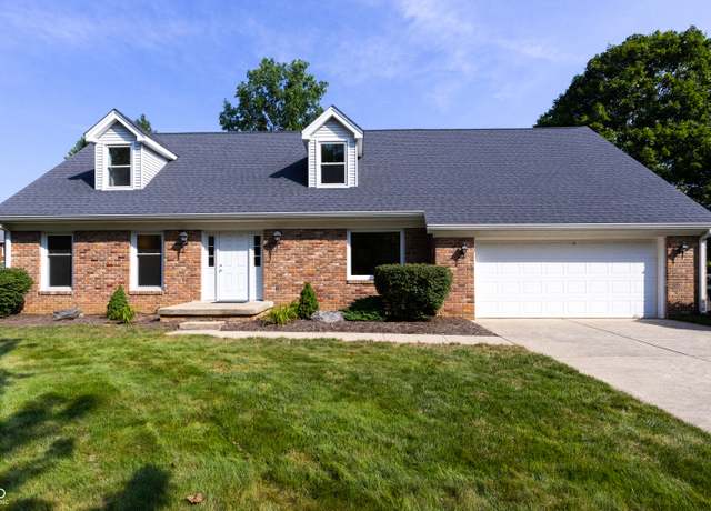 Property at 1036 Goldfinch Rd, Columbus, IN 47203, 4 beds, 3.5 baths