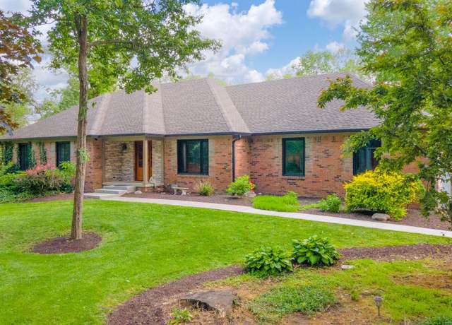Property at 1633 W 200 North, Greenfield, IN 46140, 4 beds, 2.5 baths